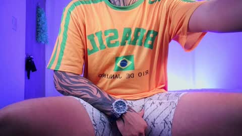 Snapshot of matthewjones1 chatting on December 2024 08:44:01 PM Matt online show from December 2024 08:44:01 PM