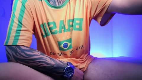 Snapshot of matthewjones1 chatting on December 2024 12:02:01 AM Matt online show from December 2024 12:02:01 AM