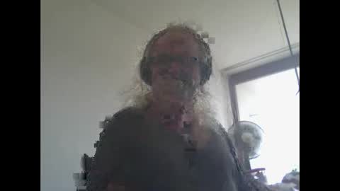 Snapshot of matthy60 chatting on September 2025 12:27:02 PM Matthias online show from September 2025 12:27:02 PM