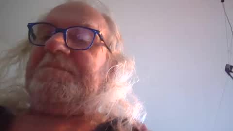 Snapshot of matthy60 chatting on September 2025 11:36:01 AM Matthias online show from September 2025 11:36:01 AM