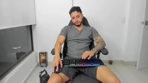 Snapshot of mattia_dupont chatting on February 2026 11:35:01 PM Mattias online show from February 2026 11:35:01 PM