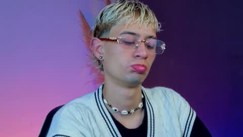 mattias     online show from January 2026 01:51:01 AM