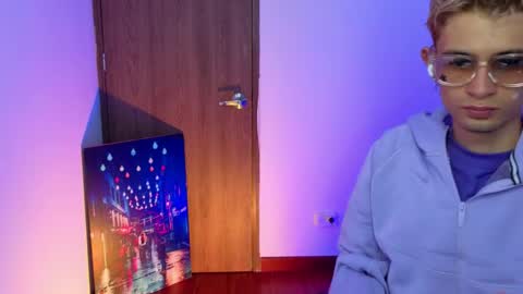 mattias     online show from April 2026 12:35:01 AM