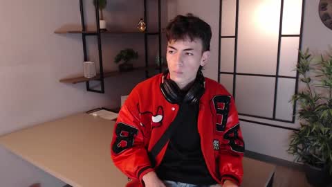 Snapshot of mattideluca chatting on December 2024 11:34:02 AM Matti online show from December 2024 11:34:02 AM