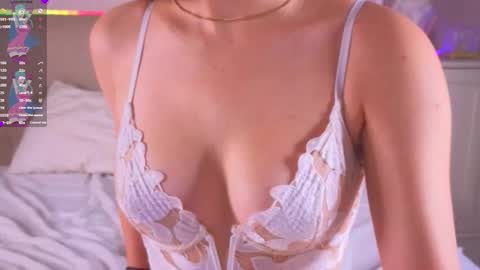 Snapshot of mattieandrews chatting on October 2025 07:38:01 AM Hello im Marifirst day here dont be a rude with me.. please online show from October 2025 07:38:01 AM