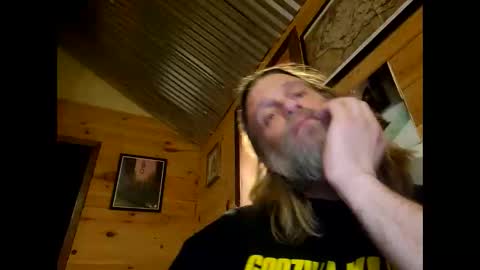 Snapshot of mattman82666 chatting on January 2025 04:01:02 AM mattman82666 online show from January 2025 04:01:02 AM