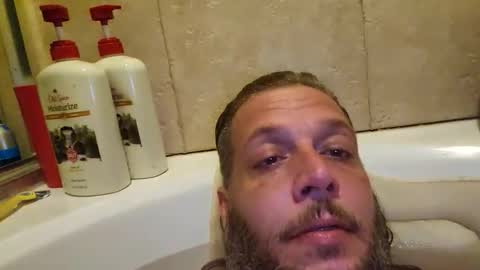 Snapshot of mattmatt4401 chatting on June 2026 11:44:02 AM Mattmatt4401 online show from June 2026 11:44:02 AM