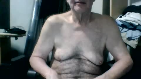 Snapshot of mattnudist chatting on July 2026 06:13:01 PM Matt online show from July 2026 06:13:01 PM
