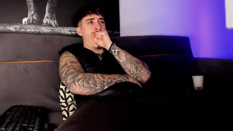 Snapshot of mattytwink69 chatting on February 2025 06:29:01 AM Matt online show from February 2025 06:29:01 AM