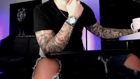 Snapshot of mattytwink69 chatting on September 2025 04:14:02 AM Matt online show from September 2025 04:14:02 AM