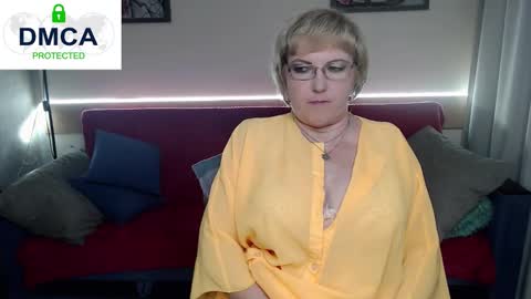 Snapshot of mature_blonde7 chatting on January 2026 08:06:01 AM Lana online show from January 2026 08:06:01 AM