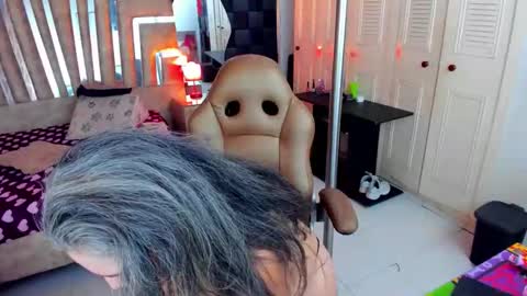 Sexy Hot Mature Sophy online show from April 2026 05:29:01 AM