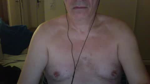 Snapshot of maturehotman chatting on January 2025 05:17:02 AM maturehotman online show from January 2025 05:17:02 AM