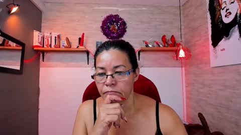 Snapshot of maturepure_ chatting on December 2025 02:00:02 PM maturepure_ online show from December 2025 02:00:02 PM