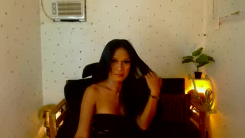 maturity_mommy_intown online show from October 2025 09:30:01 AM