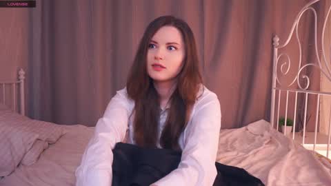 Snapshot of maudhaskell chatting on February 2025 04:00:02 PM Lily online show from February 2025 04:00:02 PM