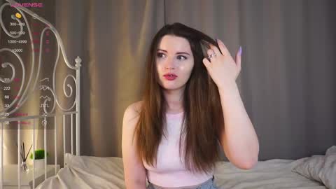 Snapshot of maudhaskell chatting on February 2025 04:39:02 PM Lily online show from February 2025 04:39:02 PM