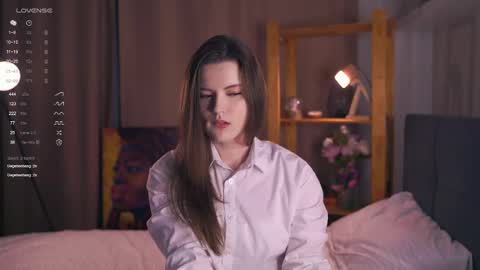 Snapshot of maudhaskell chatting on March 2025 03:51:01 PM Lily online show from March 2025 03:51:01 PM