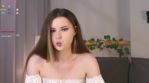 Snapshot of maudhaskell chatting on September 2025 03:56:02 PM Lily online show from September 2025 03:56:02 PM