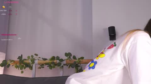 Snapshot of maudhaskell chatting on September 2025 03:44:02 PM Lily online show from September 2025 03:44:02 PM