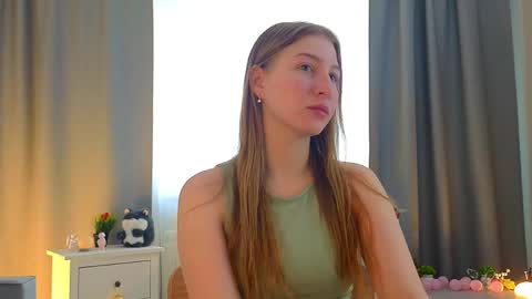 maureencoombs online show from April 2026 04:26:02 AM