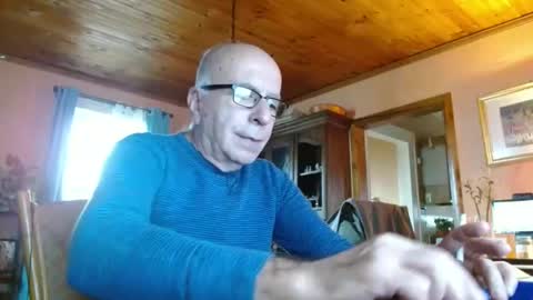 Maurice online show from December 2024 04:05:02 PM