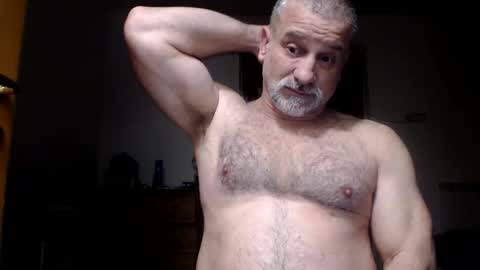 mauro1971 online show from March 2026 02:24:02 AM