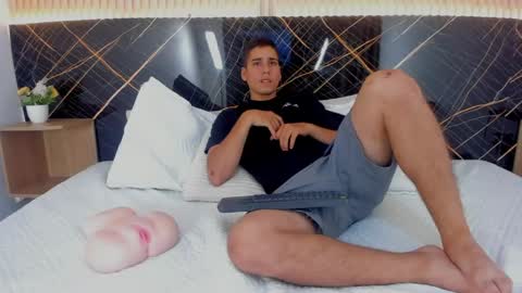 mauro_boy online show from June 2026 07:48:01 PM