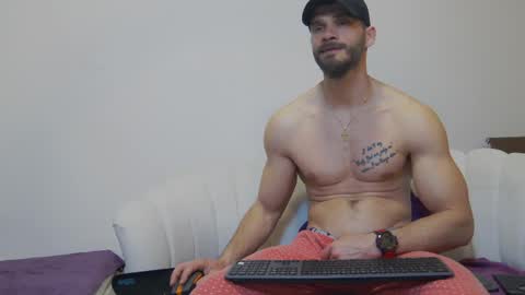 mauro_real_man online show from March 2026 06:29:01 PM