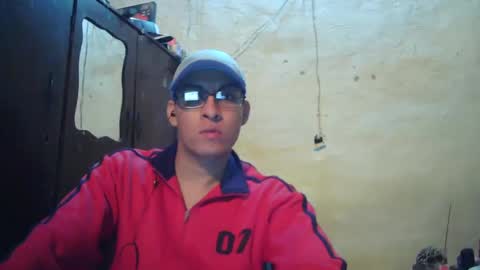 Snapshot of maurodirty chatting on November 2025 06:25:02 AM Mauro online show from November 2025 06:25:02 AM