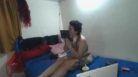 Snapshot of mauroluxandra chatting on June 2026 04:45:01 PM mauroluxandra online show from June 2026 04:45:01 PM