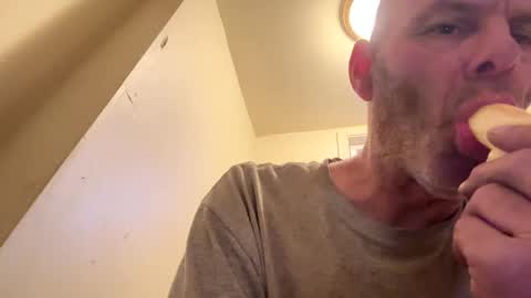 Snapshot of maverick7000 chatting on January 2025 12:43:02 AM maverick7000 online show from January 2025 12:43:02 AM