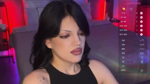 Snapshot of mavis_crystal chatting on December 2025 09:09:01 PM Mavis online show from December 2025 09:09:01 PM