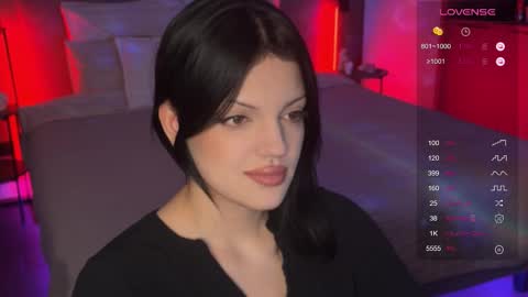 Snapshot of mavis_crystal chatting on December 2025 08:24:02 PM Mavis online show from December 2025 08:24:02 PM