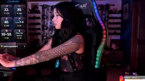 Hilary online show from December 2025 10:41:02 PM