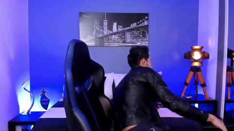 Max Conor online show from September 2025 12:06:01 PM