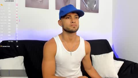 Max Conor online show from November 2025 03:33:01 PM