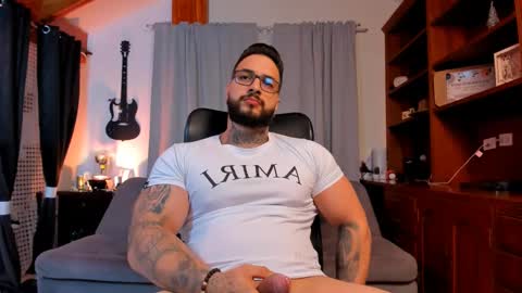 Snapshot of max_dic1 chatting on March 2025 01:34:02 AM max D. online show from March 2025 01:34:02 AM