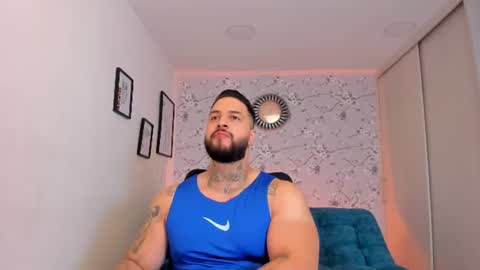 Snapshot of max_dic1 chatting on July 2026 03:19:02 AM max D. online show from July 2026 03:19:02 AM