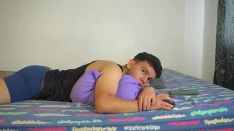 Max online show from December 2025 07:09:01 PM