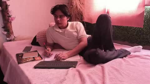 Max online show from April 2026 03:42:02 PM