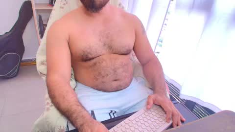 max_love25 online show from April 2026 07:07:01 PM