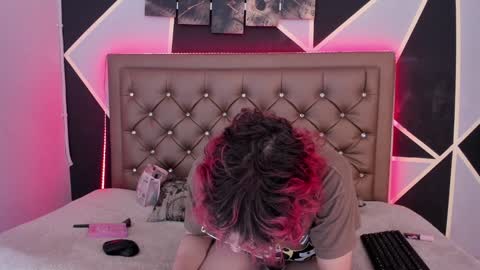 Snapshot of max_lover1 chatting on December 2024 01:56:01 PM Max lover1 online show from December 2024 01:56:01 PM