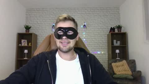 Max  Aliya online show from September 2025 06:40:02 PM