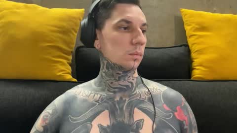    online show from December 2025 05:23:01 AM