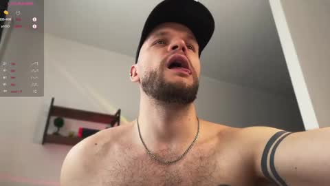 Snapshot of max_tesao chatting on March 2025 08:37:02 AM Max online show from March 2025 08:37:02 AM