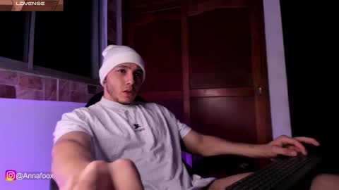 max_valiant1 online show from January 2026 04:40:01 AM