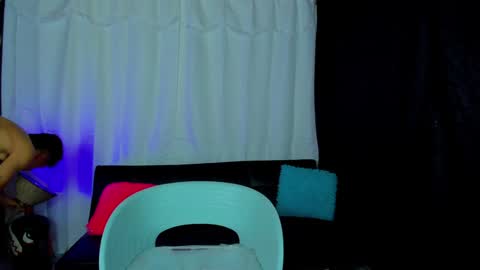 MAX     online show from January 2025 05:21:01 AM