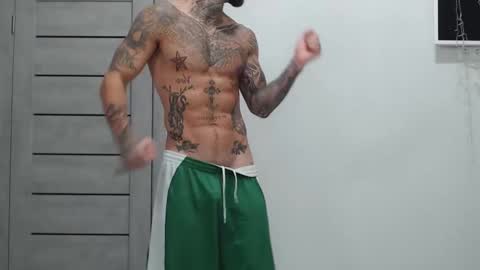 Maximus Fox online show from November 2025 07:30:02 AM