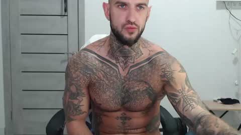 Snapshot of maxi_foxxx chatting on June 2026 07:40:01 AM Maximus Fox online show from June 2026 07:40:01 AM